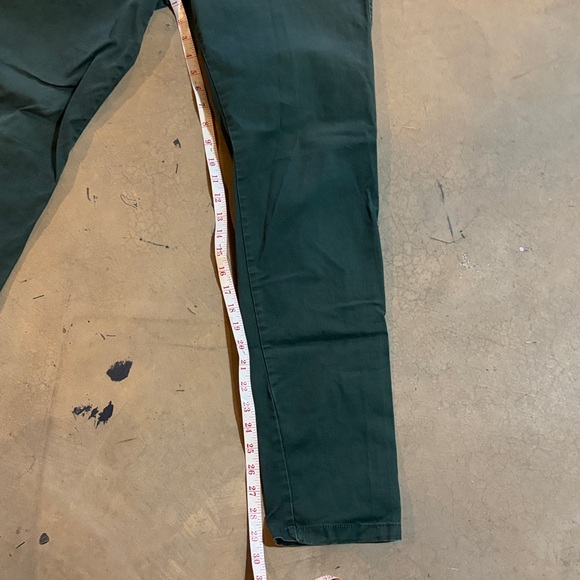 H&M Olive Chinos for Men - Picture 8 of 10